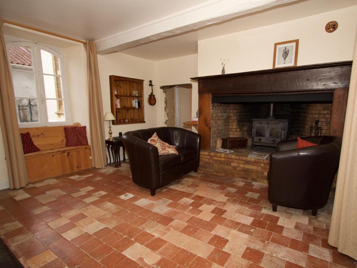 Ancienne Ecole Bed & Breakfast Cazaux-Villecomtal Екстериор снимка