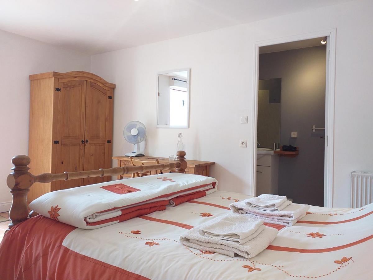 Ancienne Ecole Bed & Breakfast Cazaux-Villecomtal Екстериор снимка